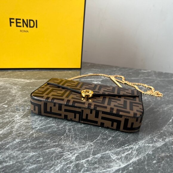🍁FENDI🍂 WALLET ON CHAIN WITH POUCHES - Picture 9 of 9